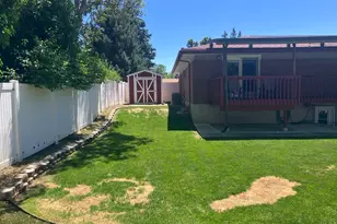 2505 E Robidoux Rd, Sandy, UT 84093 - Photo 54