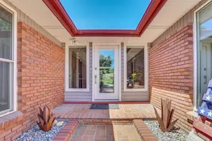 2505 E Robidoux Rd, Sandy, UT 84093 - Photo 2