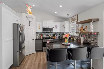 2152 E Weeping Willow Way N, Eagle Mountain, UT 84005 - Photo 4