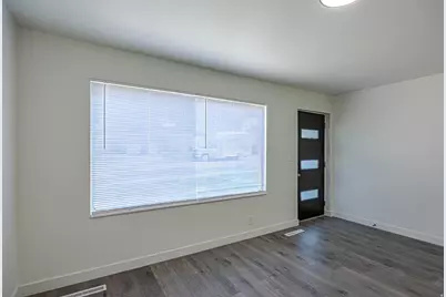 4560 W 5540 S, Kearns, UT 84118 - Photo 6
