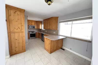 3065 W 3800 S, West Valley, UT 84119 - Photo 4