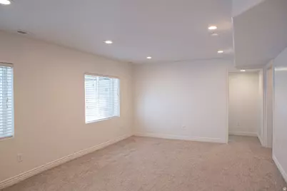 727 W Sandhill Dr, Lehi, UT 84043 - Photo 20