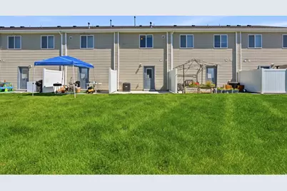 2460 W 450 N #10, Tremonton, UT 84337 - Photo 16