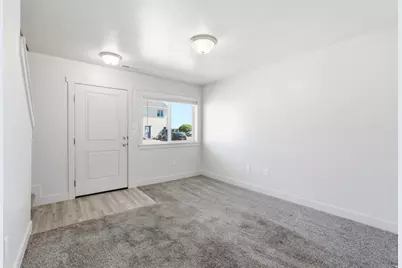 2460 W 450 N #10, Tremonton, UT 84337 - Photo 4