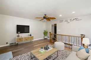355 E 825 N, Centerville, UT 84014 - Photo 10