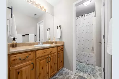 8482 S Ivy Gable Dr W, West Jordan, UT 84081 - Photo 18