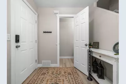 8482 S Ivy Gable Dr W, West Jordan, UT 84081 - Photo 2