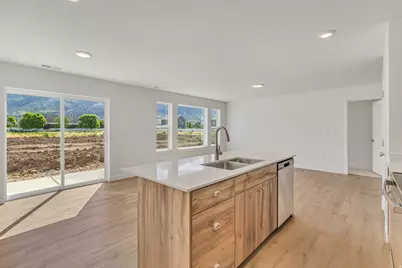 1068 N Summit View Dr W, Harrisville, UT 84404 - Photo 6