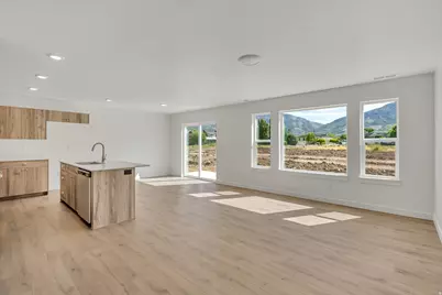 1068 N Summit View Dr W, Harrisville, UT 84404 - Photo 2