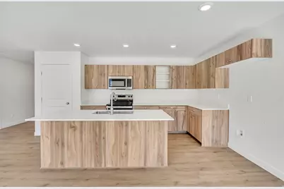 1068 N Summit View Dr W, Harrisville, UT 84404 - Photo 4