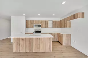 1068 N Summit View Dr W, Harrisville, UT 84404 - Photo 4