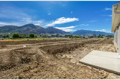 1068 N Summit View Dr W, Harrisville, UT 84404 - Photo 16