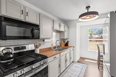 697 37th St, South Ogden, UT 84403 - Photo 10