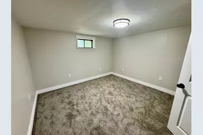 1105 Mala Dr, Layton, UT 84041 - Photo 16