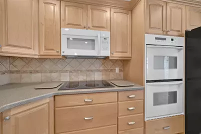 4921 W Choctaw Ave, West Valley, UT 84120 - Photo 10