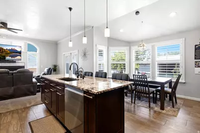 550 W 3950 S, Riverdale, UT 84405 - Photo 6