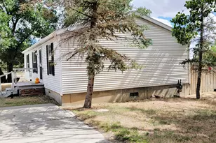570 Pinion St, Sunnyside, UT 84539 - Photo 4