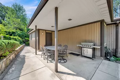 2801 E Valley View Ave, Holladay, UT 84117 - Photo 4