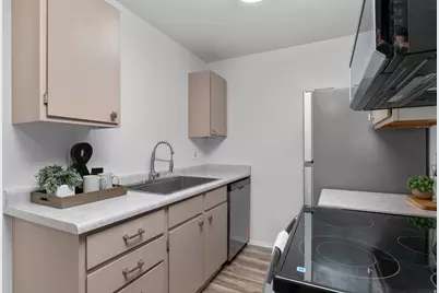 4150 S Oak Meadows Dr #21, Taylorsville, UT 84123 - Photo 8