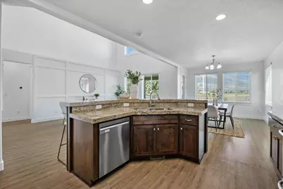 2031 S 900 E, Lehi, UT 84043 - Photo 12