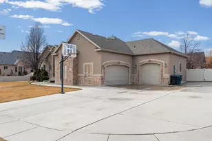 12472 S Freedom Hill Way, Herriman, UT 84096 - Photo 4