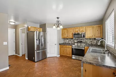 8224 S Oak Vista Dr, West Jordan, UT 84081 - Photo 18