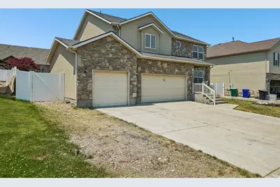 8224 S Oak Vista Dr, West Jordan, UT 84081 - Photo 2