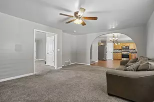 8224 S Oak Vista Dr, West Jordan, UT 84081 - Photo 12