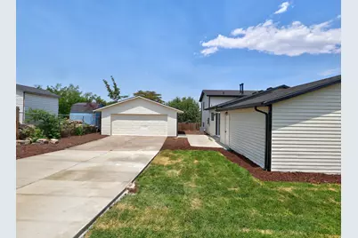 3972 S 7105 W, West Valley, UT 84128 - Photo 24