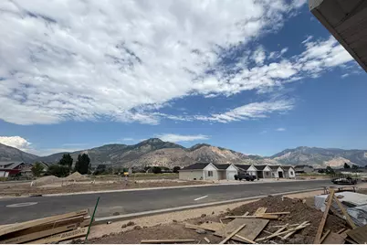 1067 N Summit View Dr, Harrisville, UT 84404 - Photo 18