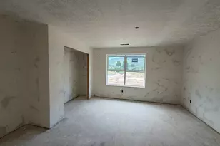 1067 N Summit View Dr, Harrisville, UT 84404 - Photo 10