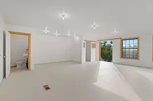 252 N 400 E, Centerville, UT 84014 - Photo 64