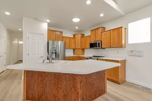 542 E Land Rush Dr, Midvale, UT 84047 - Photo 4