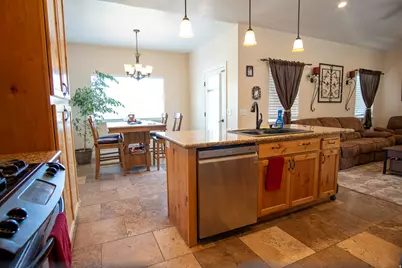 159 S 400 E, Annabella, UT 84711 - Photo 14
