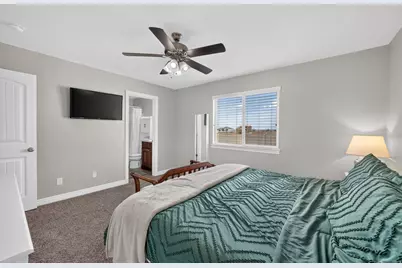 2361 E Ox Yoke Dr, Eagle Mountain, UT 84005 - Photo 16