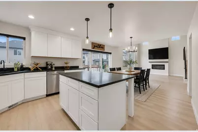 12357 S Eovaldi Ave, Herriman, UT 84096 - Photo 6