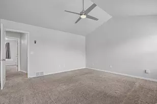 1359 W 2175 S, Syracuse, UT 84075 - Photo 30