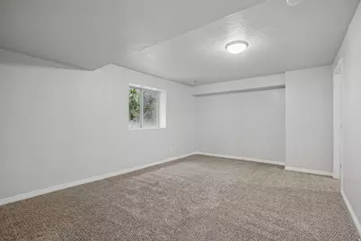 1359 W 2175 S, Syracuse, UT 84075 - Photo 32