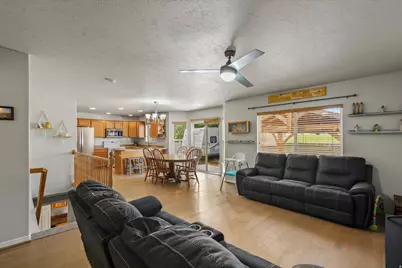 3436 W Downhill Rd S, Taylorsville, UT 84129 - Photo 8