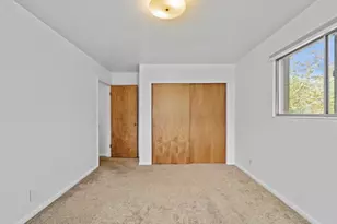366 S 500 E, River Heights, UT 84321 - Photo 12