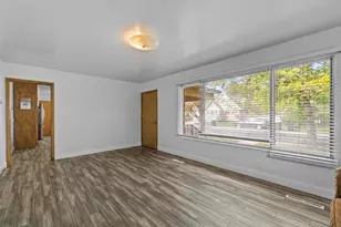 366 S 500 E, River Heights, UT 84321 - Photo 10