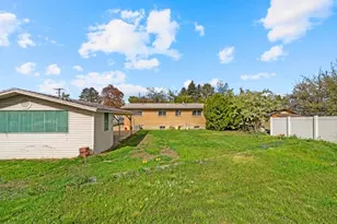 366 S 500 E, River Heights, UT 84321 - Photo 22