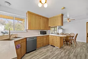 366 S 500 E, River Heights, UT 84321 - Photo 6