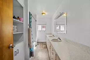 366 S 500 E, River Heights, UT 84321 - Photo 14