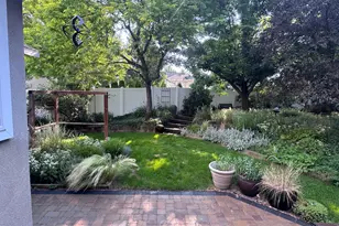 944 E Bernay Circle, Sandy, UT 84094 - Photo 8