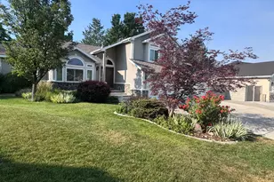 944 E Bernay Circle, Sandy, UT 84094 - Photo 2