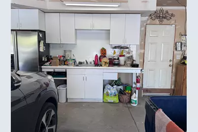 944 E Bernay Cir, Sandy, UT 84094 - Photo 14