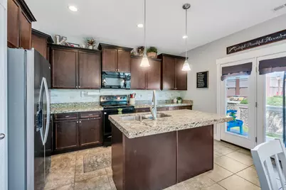 1898 W Trail Heights Dr S, Riverton, UT 84065 - Photo 4