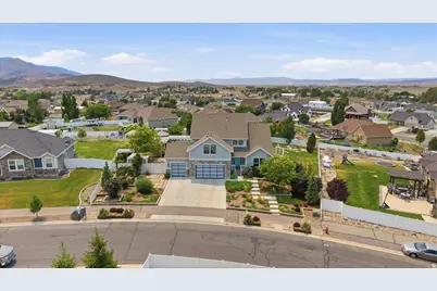 2038 E Ranch Dr, Eagle Mountain, UT 84005 - Photo 58