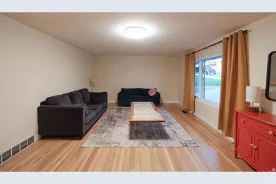 521 E 1650 S, Bountiful, UT 84010 - Photo 8